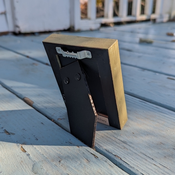 Cute avocado fiber art by Harp & Thistle Stitchery - Picture 4 of 7